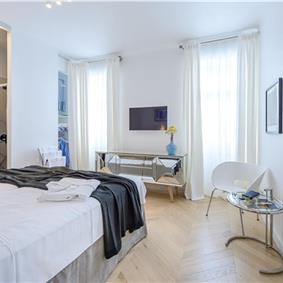 4 Bedroom Villa with Pool in Dubrovnik City, sleeps 8